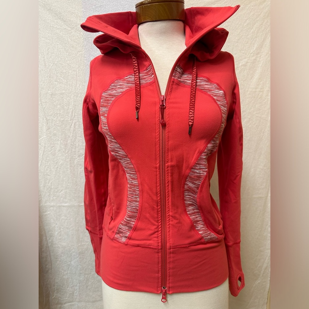 Lululemon hoodie with neck warmer size 4